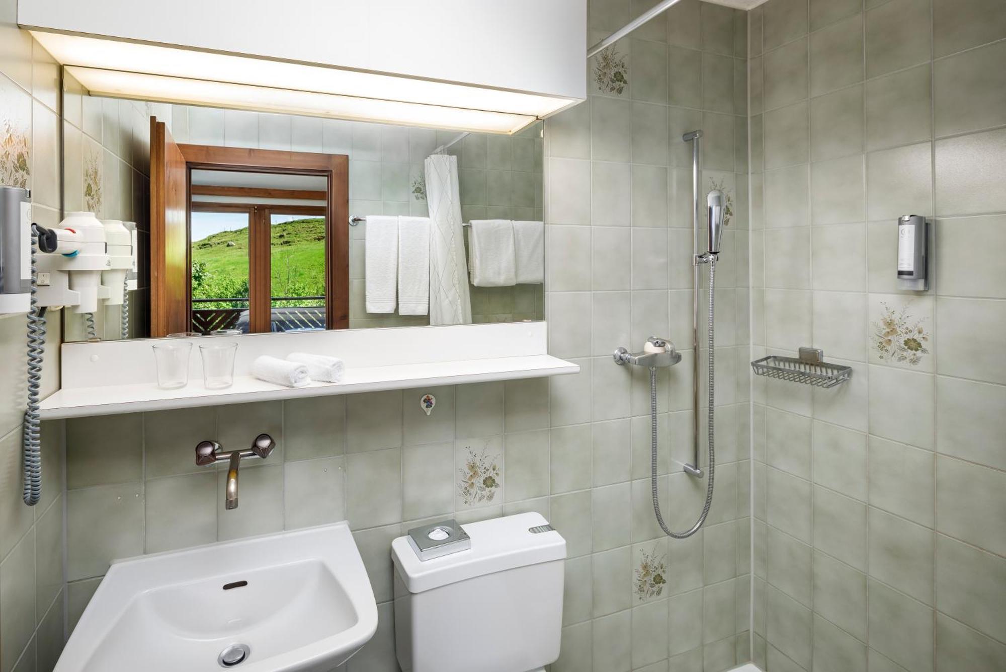Hotel Und Naturhaus Bellevue Seelisberg Ngoại thất bức ảnh